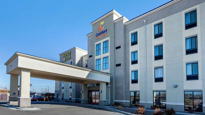 <b>Comfort Suites Exterior</b>. Images powered by <a href="https://iceportal.shijigroup.com/" title="IcePortal" target="_blank">IcePortal</a>.