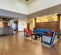 Comfort Suites Lobby