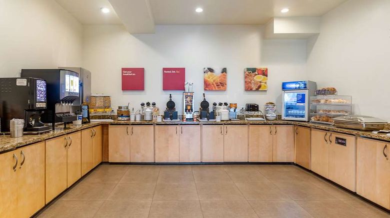 <b>Comfort Suites Restaurant</b>. Images powered by <a href="https://iceportal.shijigroup.com/" title="IcePortal" target="_blank">IcePortal</a>.