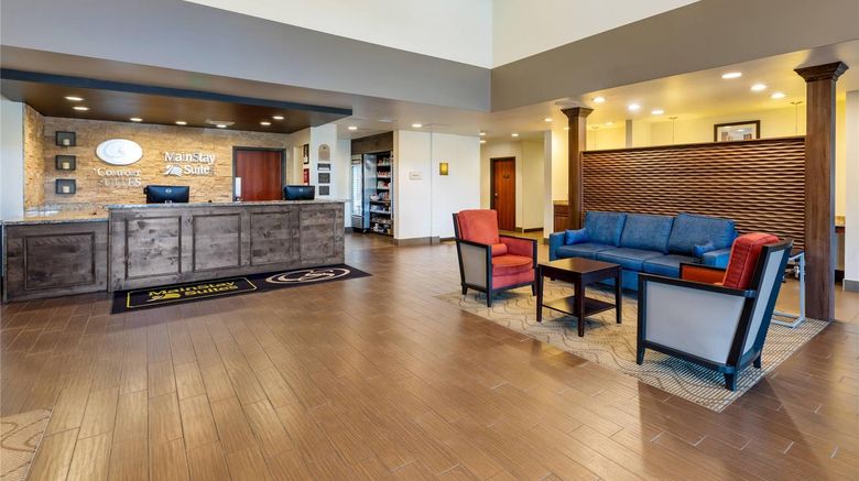 <b>MainStay Suites, Denver Lobby</b>. Images powered by <a href="https://iceportal.shijigroup.com/" title="IcePortal" target="_blank">IcePortal</a>.