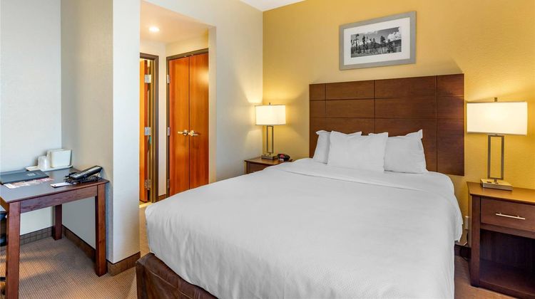 MainStay Suites, Denver Suite