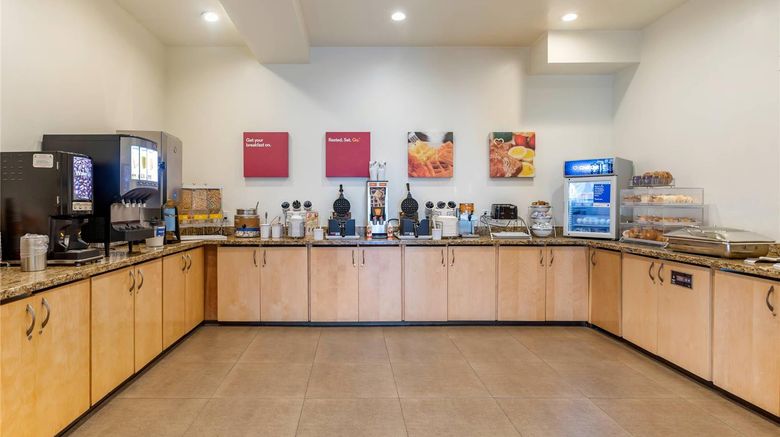 <b>MainStay Suites, Denver Restaurant</b>. Images powered by <a href="https://iceportal.shijigroup.com/" title="IcePortal" target="_blank">IcePortal</a>.