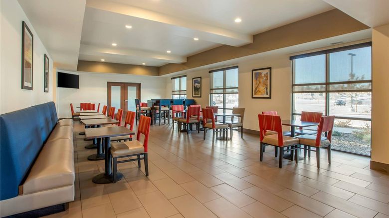 <b>MainStay Suites, Denver Restaurant</b>. Images powered by <a href="https://iceportal.shijigroup.com/" title="IcePortal" target="_blank">IcePortal</a>.