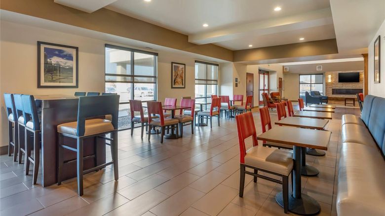 <b>MainStay Suites, Denver Restaurant</b>. Images powered by <a href="https://iceportal.shijigroup.com/" title="IcePortal" target="_blank">IcePortal</a>.