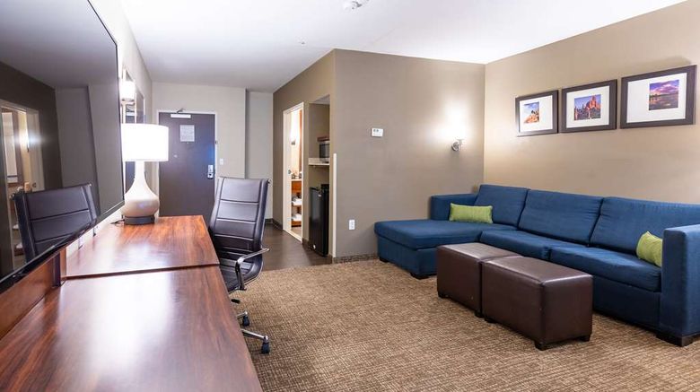 <b>Comfort Ste Near Anschutz Medical Campus Room</b>. Images powered by <a href="https://iceportal.shijigroup.com/" title="IcePortal" target="_blank">IcePortal</a>.