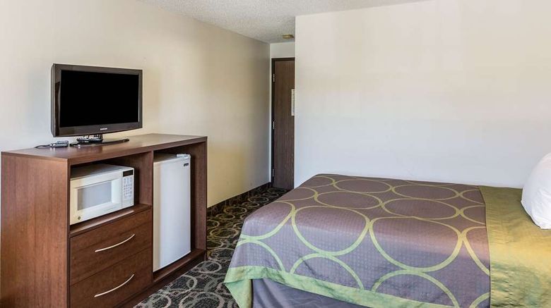 <b>Rodeway Inn Leadville Room</b>. Images powered by <a href="https://iceportal.shijigroup.com/" title="IcePortal" target="_blank">IcePortal</a>.