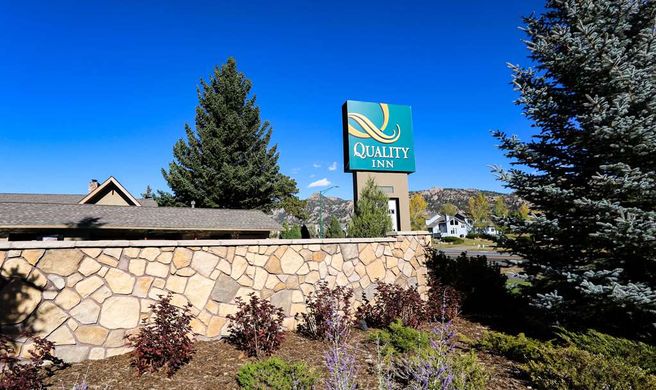 Quality Inn Exterior
