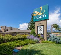 Quality Inn Exterior