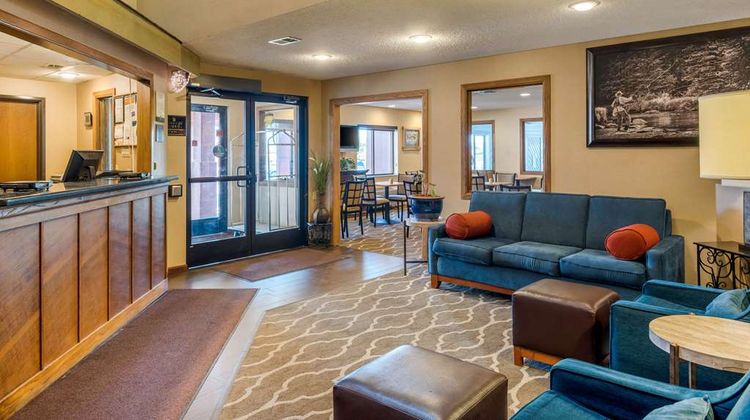 Quality Inn Pueblo Lobby