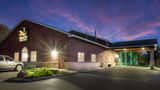 Quality Inn & Suites Steamboat Springs Exterior