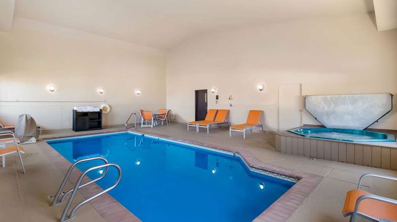 <b>Quality Inn & Suites Steamboat Springs Pool</b>. Images powered by <a href="https://iceportal.shijigroup.com/" title="IcePortal" target="_blank">IcePortal</a>.