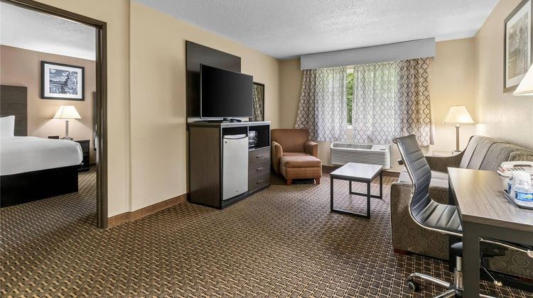 Quality Inn & Suites Steamboat Springs Suite