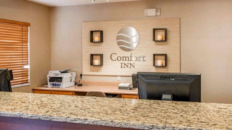 <b>Comfort Inn Salida Lobby</b>. Images powered by <a href="https://iceportal.shijigroup.com/" title="IcePortal" target="_blank">IcePortal</a>.