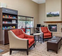 Comfort Suites Lobby