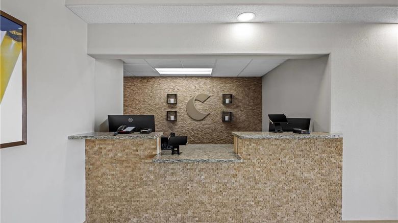 <b>Comfort Inn Lobby</b>. Images powered by <a href="https://iceportal.shijigroup.com/" title="IcePortal" target="_blank">IcePortal</a>.