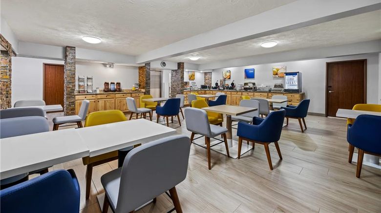 <b>Comfort Inn Restaurant</b>. Images powered by <a href="https://iceportal.shijigroup.com/" title="IcePortal" target="_blank">IcePortal</a>.