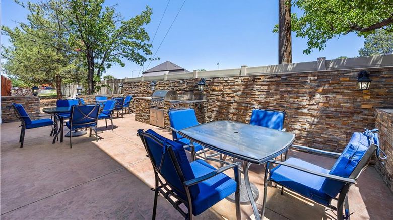 <b>Comfort Inn Other</b>. Images powered by <a href="https://iceportal.shijigroup.com/" title="IcePortal" target="_blank">IcePortal</a>.