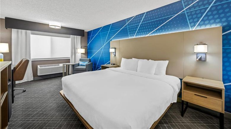 <b>Comfort Inn Room</b>. Images powered by <a href="https://iceportal.shijigroup.com/" title="IcePortal" target="_blank">IcePortal</a>.