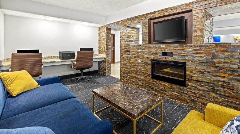<b>Comfort Inn Lobby</b>. Images powered by <a href="https://iceportal.shijigroup.com/" title="IcePortal" target="_blank">IcePortal</a>.