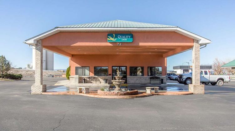 Quality Inn Delta Exterior