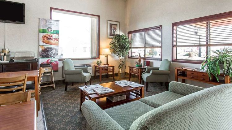 Quality Inn Delta Lobby
