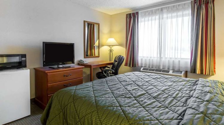 Quality Inn Delta Room