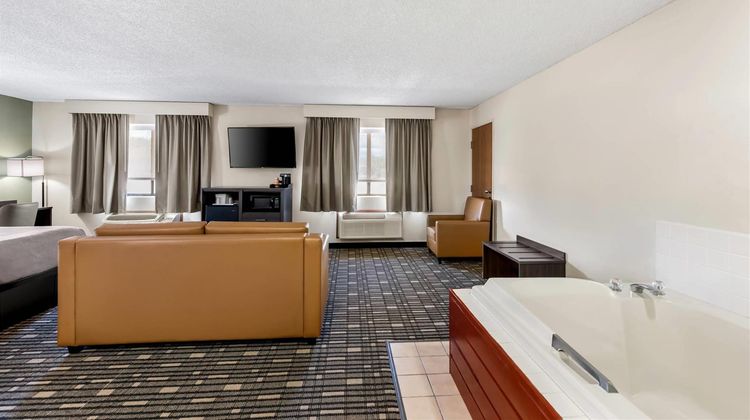 Quality Inn Delta Suite