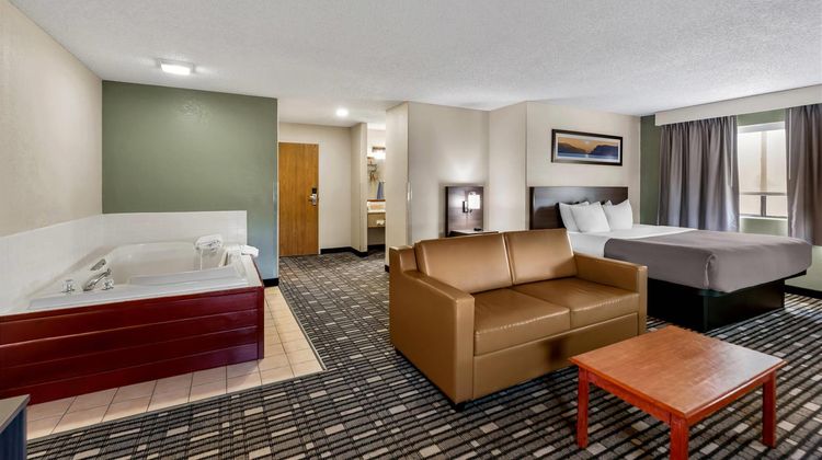 Quality Inn Delta Suite