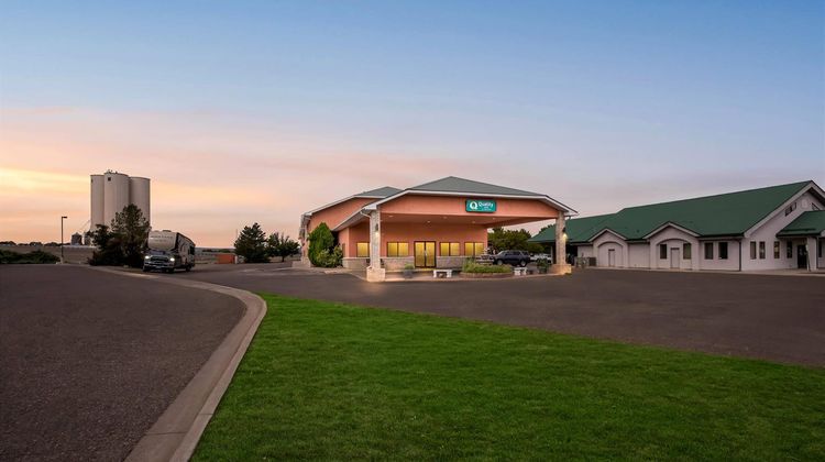 Quality Inn Delta Exterior
