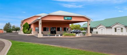 Quality Inn Delta Exterior