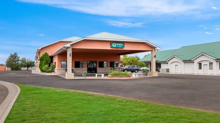 Quality Inn Delta Exterior
