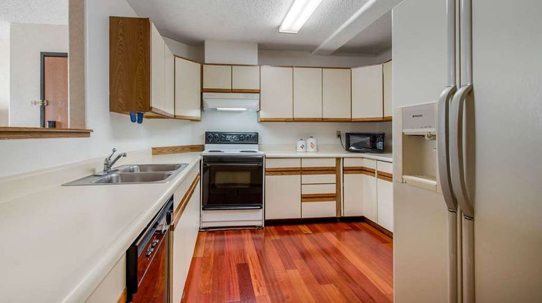 <b>Comfort Inn Denver Southeast/Aurora Suite</b>. Images powered by <a href="https://iceportal.shijigroup.com/" title="IcePortal" target="_blank">IcePortal</a>.