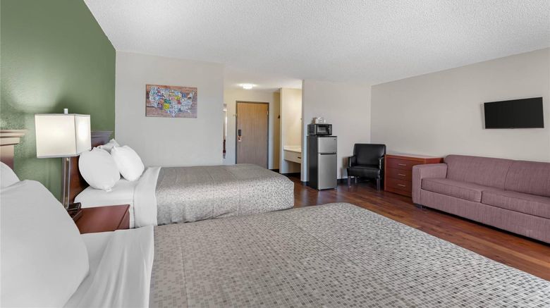 <b>Econo Lodge Longmont East Suite</b>. Images powered by <a href="https://iceportal.shijigroup.com/" title="IcePortal" target="_blank">IcePortal</a>.