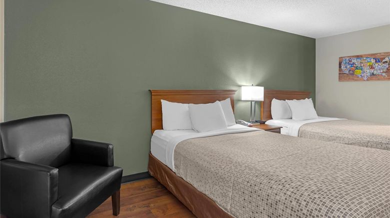 <b>Econo Lodge Longmont East Room</b>. Images powered by <a href="https://iceportal.shijigroup.com/" title="IcePortal" target="_blank">IcePortal</a>.