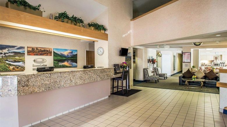 <b>Econo Lodge Denver International Airport Lobby</b>. Images powered by <a href="https://iceportal.shijigroup.com/" title="IcePortal" target="_blank">IcePortal</a>.