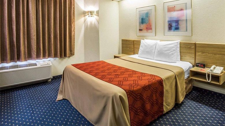 <b>Econo Lodge Denver International Airport Room</b>. Images powered by <a href="https://iceportal.shijigroup.com/" title="IcePortal" target="_blank">IcePortal</a>.