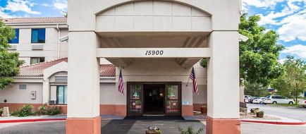 Econo Lodge Denver International Airport Exterior