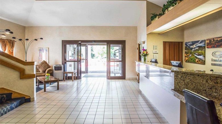 <b>Econo Lodge Denver International Airport Lobby</b>. Images powered by <a href="https://iceportal.shijigroup.com/" title="IcePortal" target="_blank">IcePortal</a>.