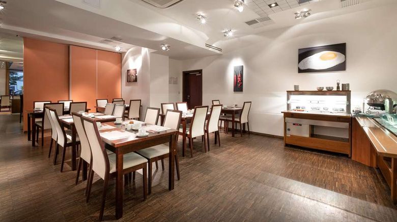 <b>Clarion Hotel Prague City Restaurant</b>. Images powered by <a href="https://iceportal.shijigroup.com/" title="IcePortal" target="_blank">IcePortal</a>.