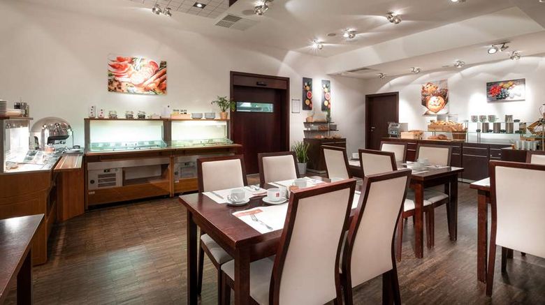 <b>Clarion Hotel Prague City Restaurant</b>. Images powered by <a href="https://iceportal.shijigroup.com/" title="IcePortal" target="_blank">IcePortal</a>.