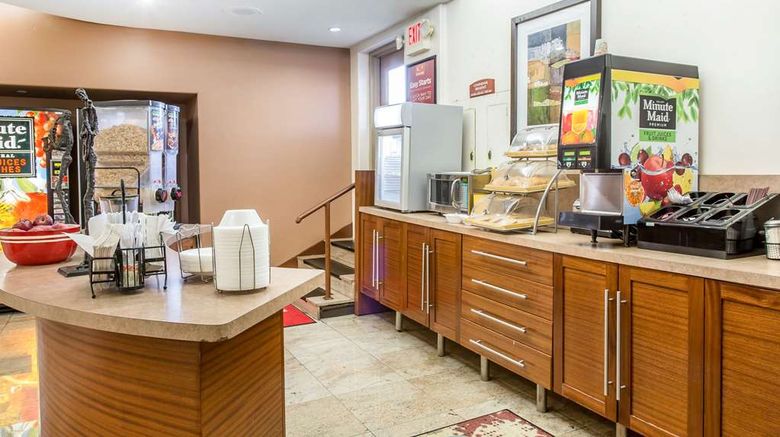 <b>Econo Lodge West Haven Restaurant</b>. Images powered by <a href="https://iceportal.shijigroup.com/" title="IcePortal" target="_blank">IcePortal</a>.