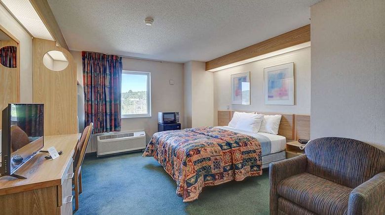 <b>Rodeway Inn Room</b>. Images powered by <a href="https://iceportal.shijigroup.com/" title="IcePortal" target="_blank">IcePortal</a>.