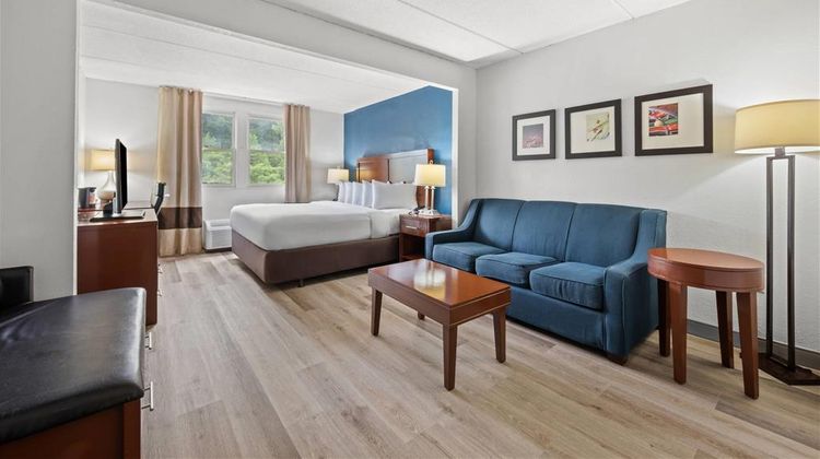 Comfort Suites Norwich Suite