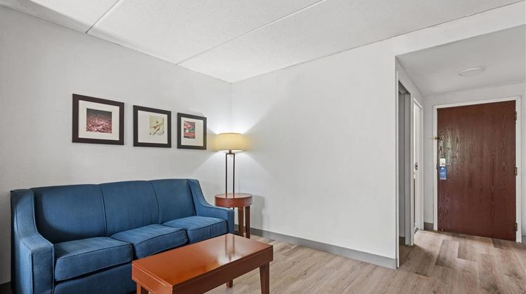 Comfort Suites Norwich Suite