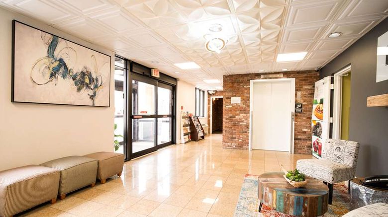 <b>Quality Inn Cromwell Lobby</b>. Images powered by <a href="https://iceportal.shijigroup.com/" title="IcePortal" target="_blank">IcePortal</a>.
