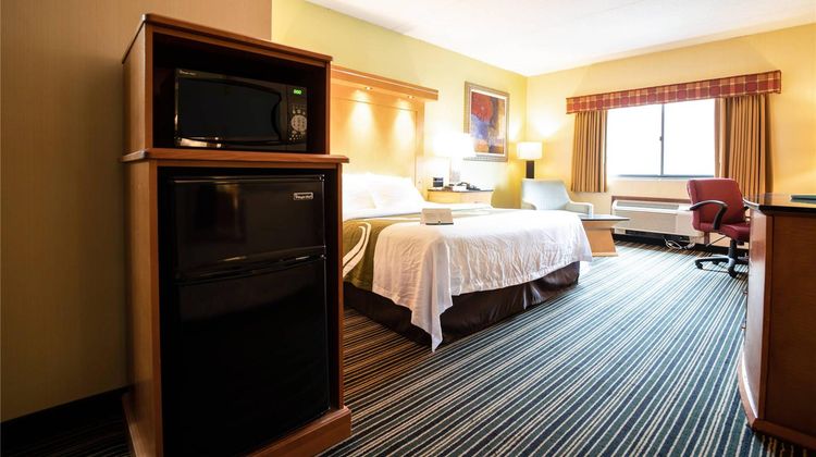 Quality Inn Cromwell Room