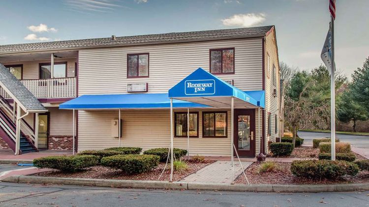 Rodeway Inn Groton New London Exterior