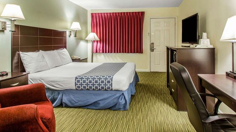 <b>Rodeway Inn Groton New London Room</b>. Images powered by <a href="https://iceportal.shijigroup.com/" title="IcePortal" target="_blank">IcePortal</a>.