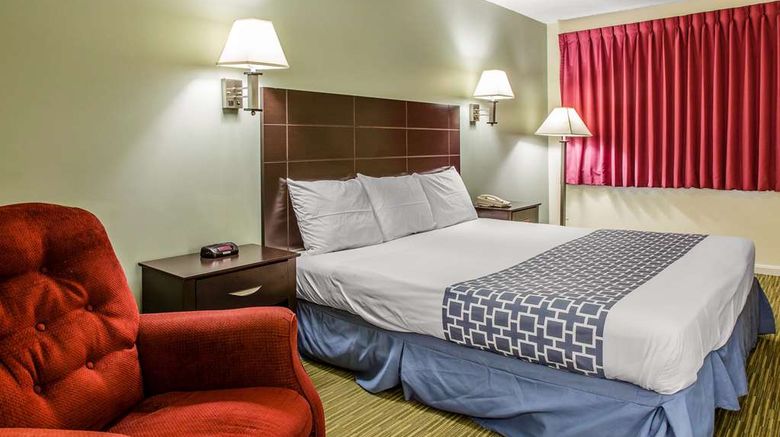 <b>Rodeway Inn Groton New London Room</b>. Images powered by <a href="https://iceportal.shijigroup.com/" title="IcePortal" target="_blank">IcePortal</a>.