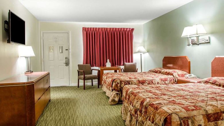 <b>Rodeway Inn Groton New London Room</b>. Images powered by <a href="https://iceportal.shijigroup.com/" title="IcePortal" target="_blank">IcePortal</a>.